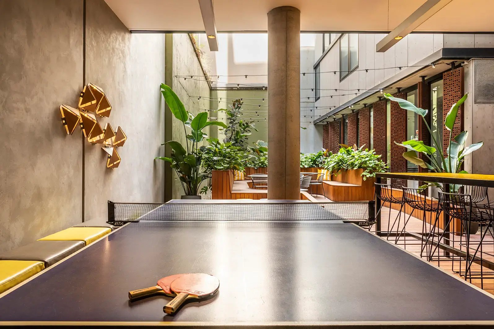 07_IgluCentral_Courtyard_web