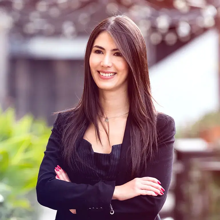 230269827-BUSINESS-770x770-MARIA
