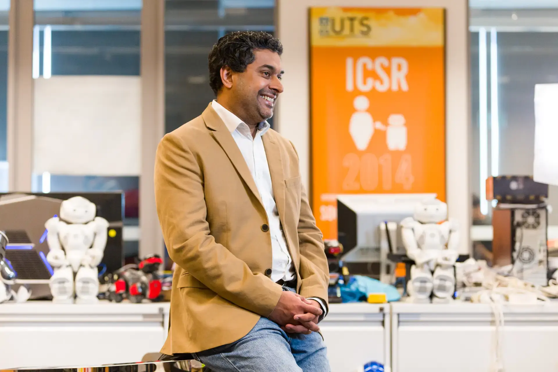 _87A1670_UTS_ROBOTICIST_lr