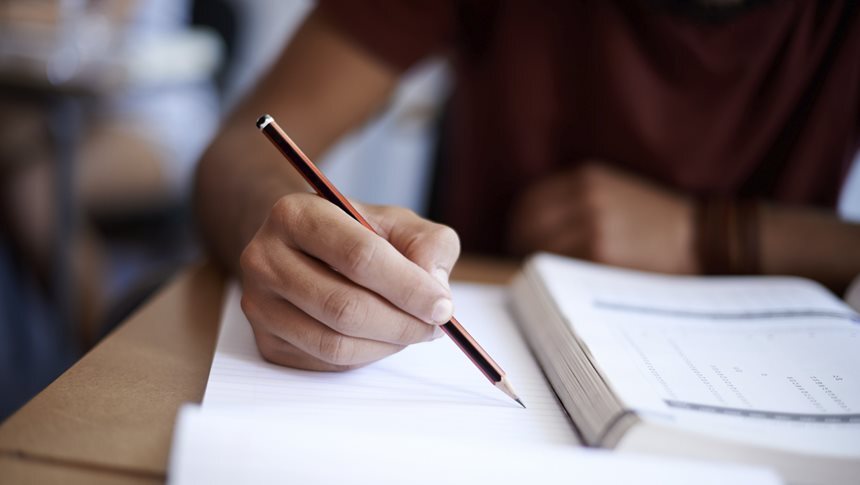 It’s not easy for students to know what subjects to choose. 