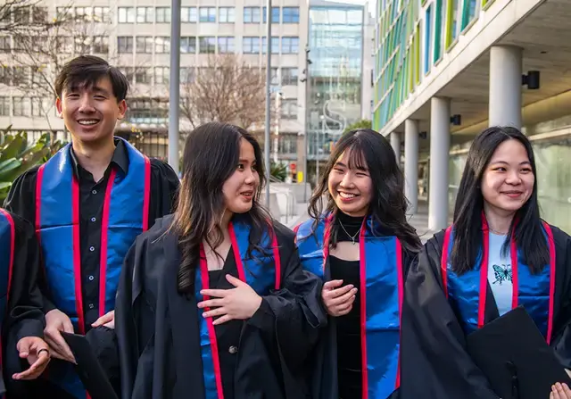 Graduation-Ambassadors-860x600